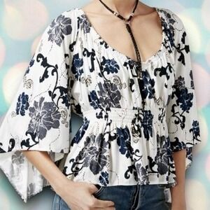 Free People‎ Glenside Peasant Top XS Open Back Smocked Bell Sleeves Floral Boho